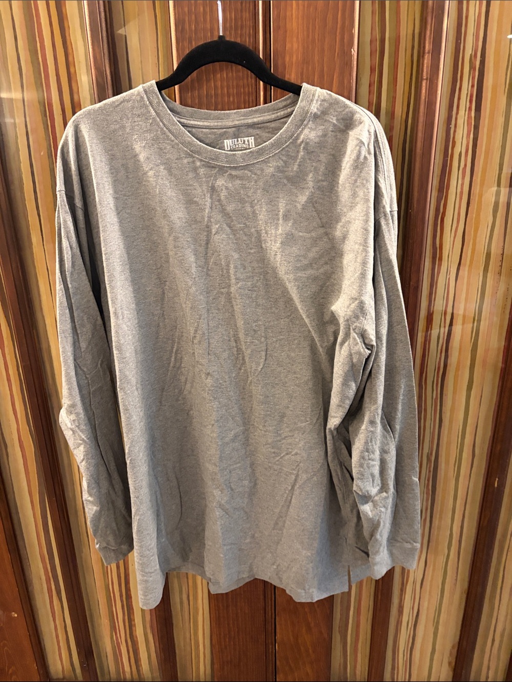 Duluth Trading Co Gray Long Sleeve Crewneck Tee